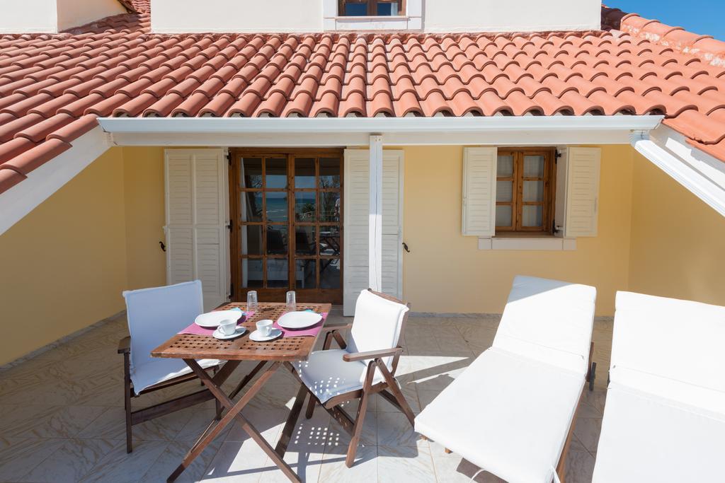 Albouro Seafront Apartments Katelios Exterior photo